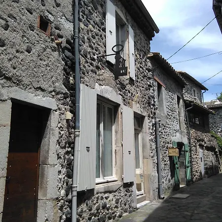 Holiday home La Romaine
